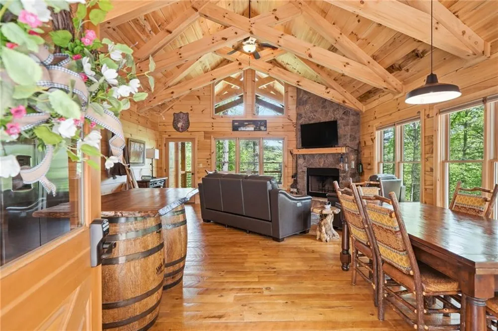 85 Christopher Drive Ellijay, GA 30540
