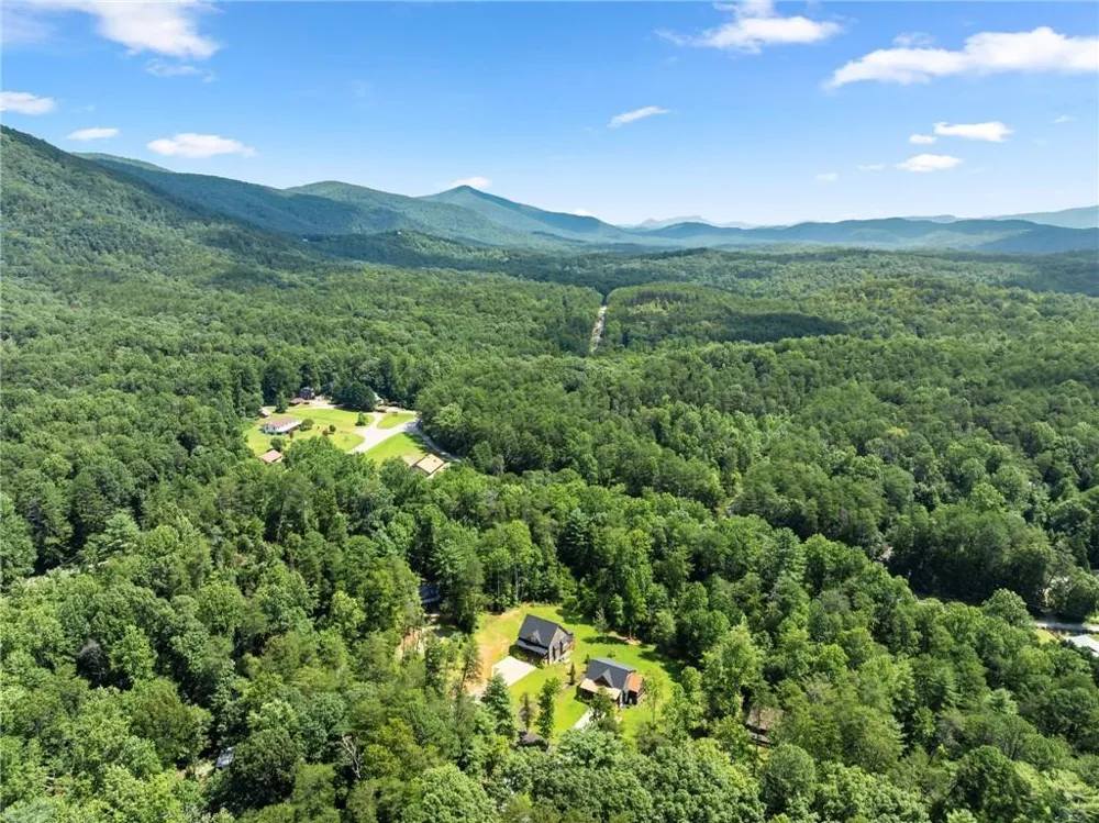 85 Deer Valley Estate Road Sautee Nacoochee, GA 30571