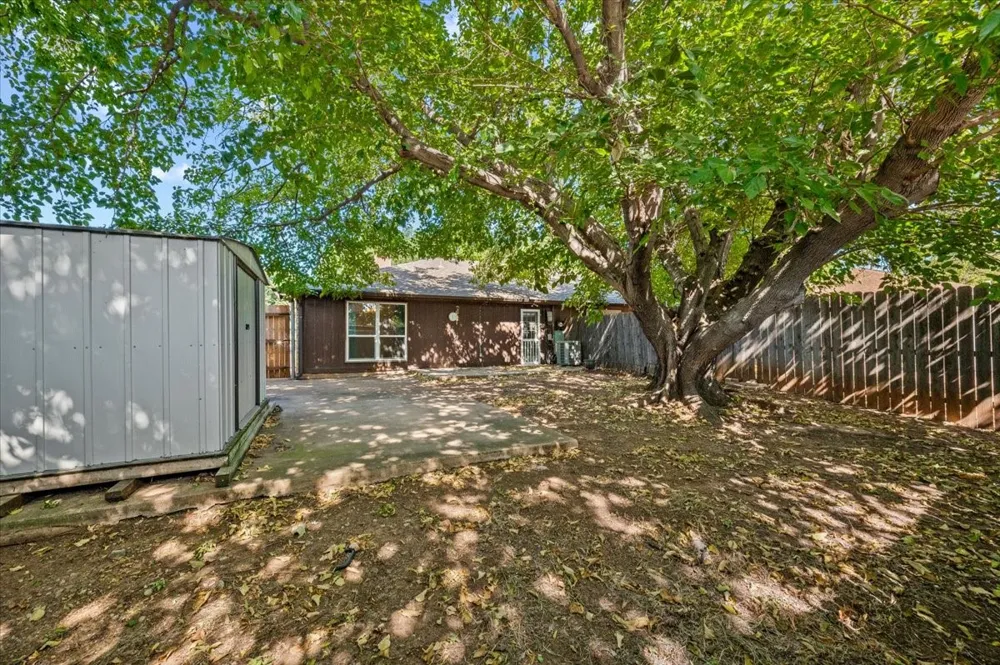 814 Rock Creek Drive Euless, TX 76039