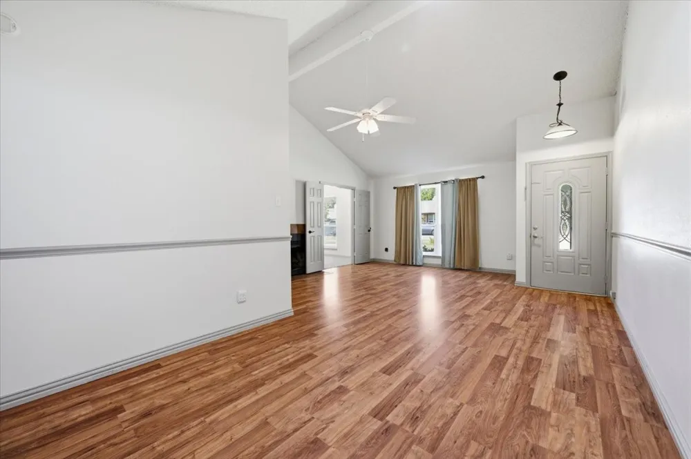 814 Rock Creek Drive Euless, TX 76039