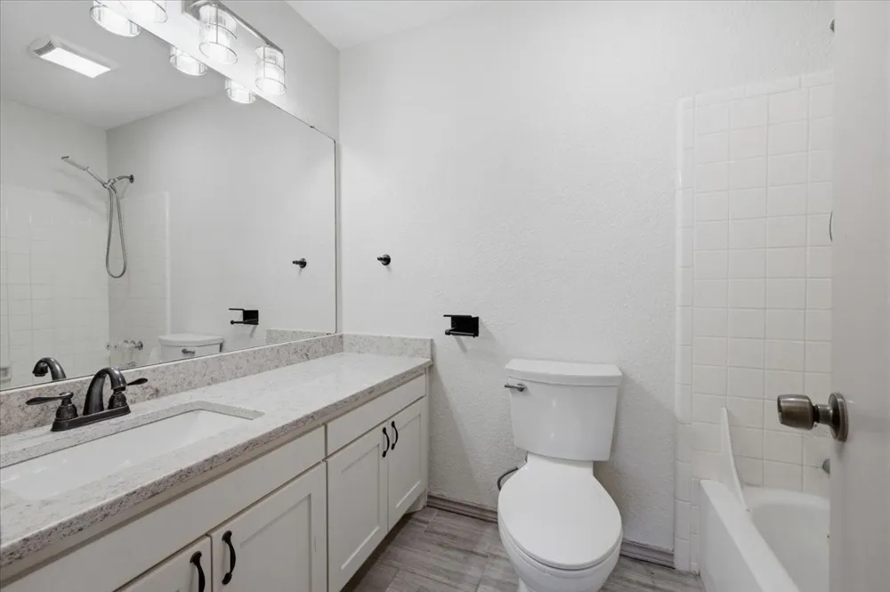 814 Rock Creek Drive Euless, TX 76039