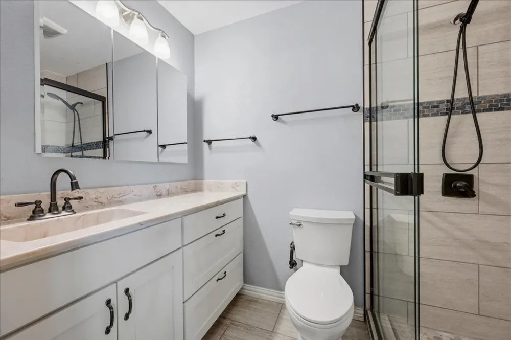814 Rock Creek Drive Euless, TX 76039
