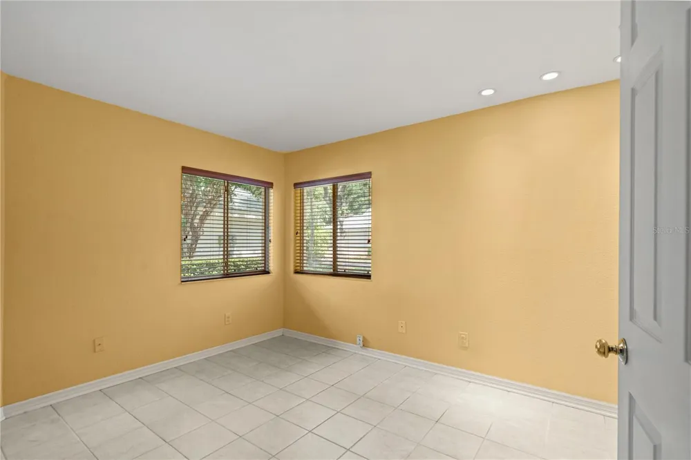 6005 FAIRWAY PALMS COURT Tampa, FL 33647