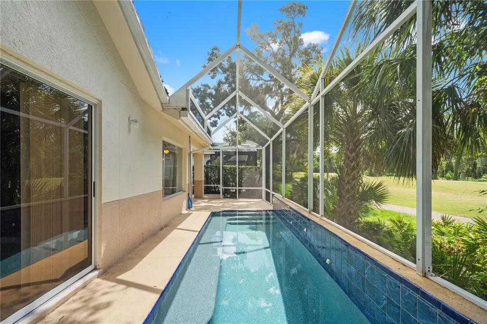 6005 FAIRWAY PALMS COURT Tampa, FL 33647