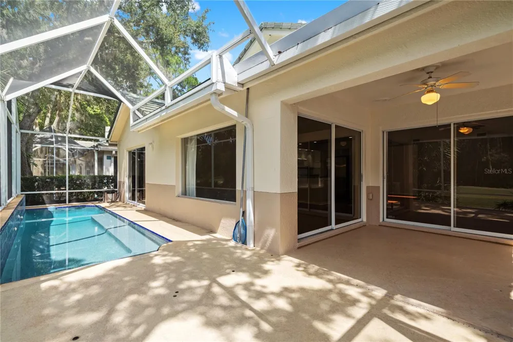 6005 FAIRWAY PALMS COURT Tampa, FL 33647