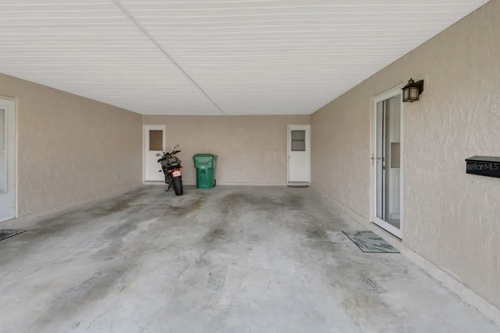 202 ELMWOOD AVENUE #330 Deland, FL 32724