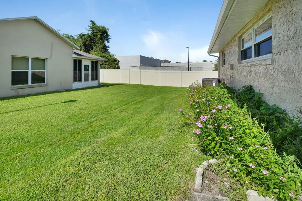 202 ELMWOOD AVENUE #330 Deland, FL 32724