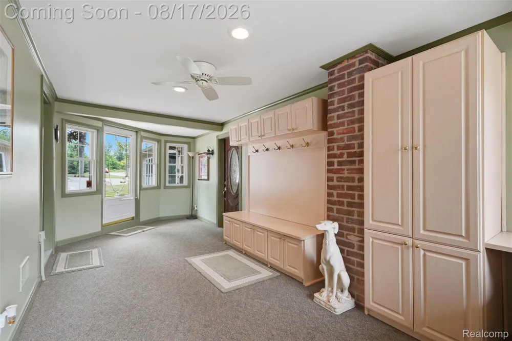 10286 7 Mile Road Salem Township, MI 48167