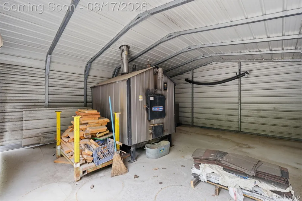 10286 7 Mile Road Salem Township, MI 48167
