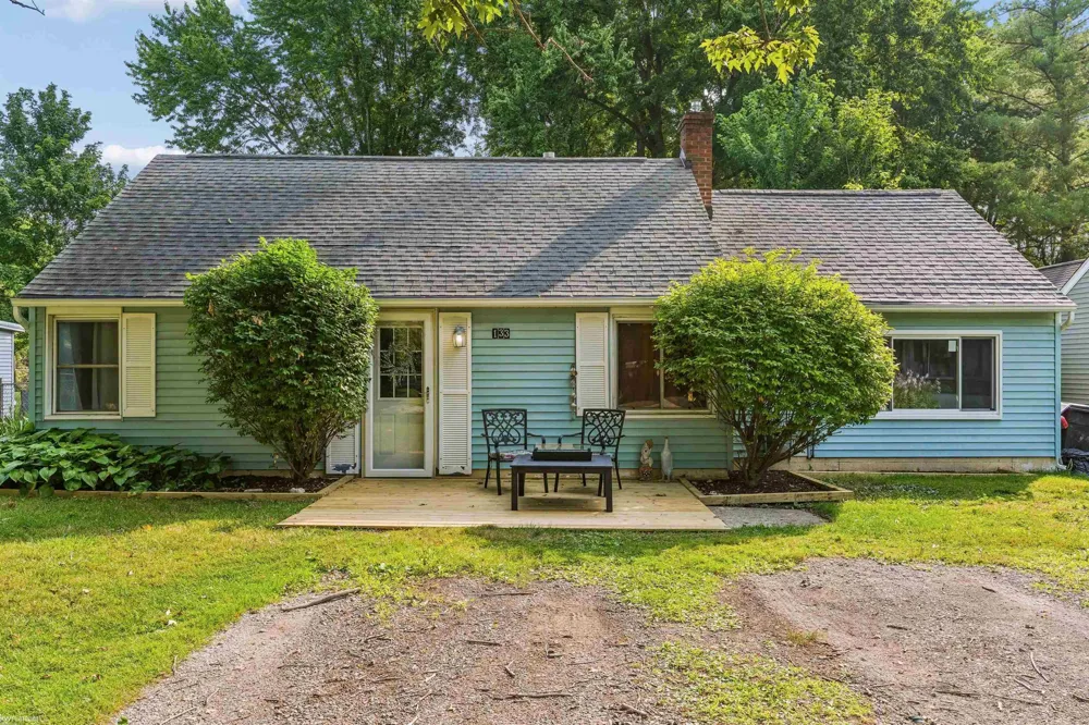 133 Murphy Drive St Clair Township, MI 48079