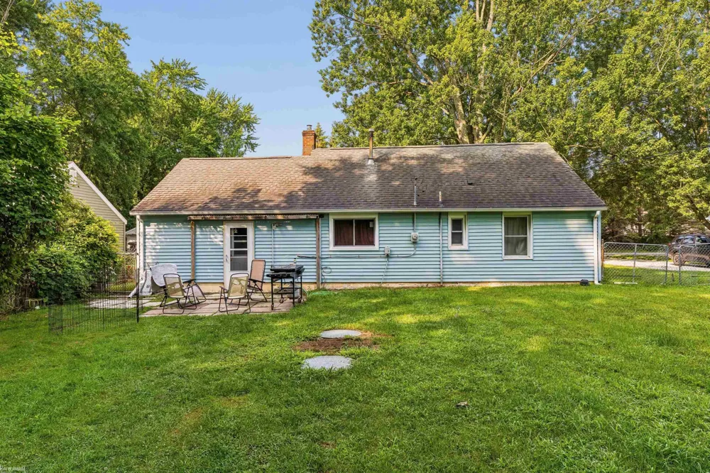 133 Murphy Drive St Clair Township, MI 48079