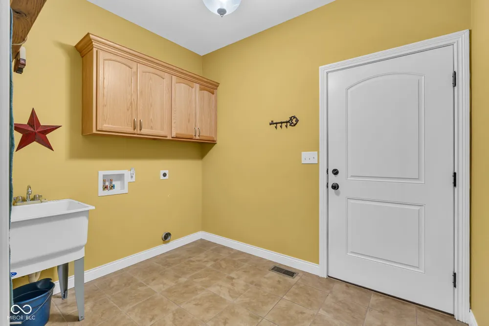 937 Evensview Drive Greencastle, IN 46135