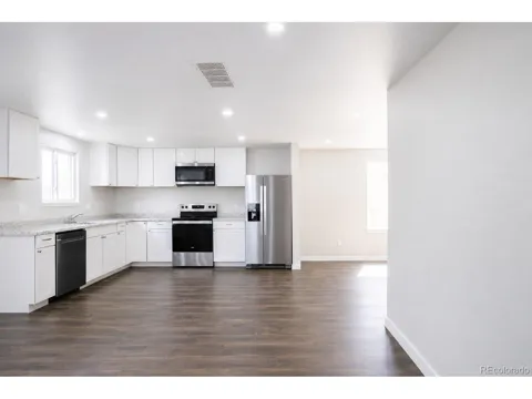 715 Tundra Place