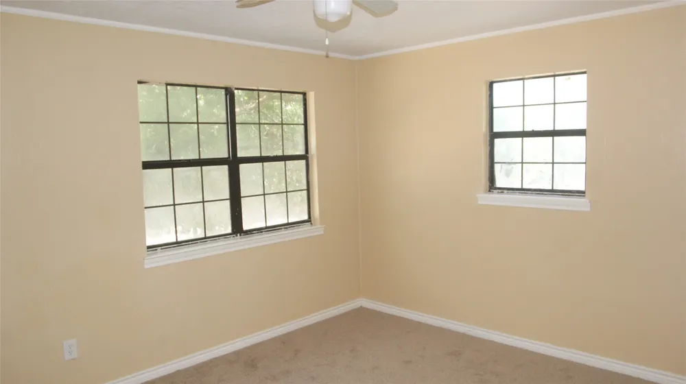 207 Spring Branch Drive Red Oak, TX 75154