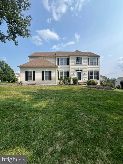 2825 MOUNTAIN LAUREL DRIVE