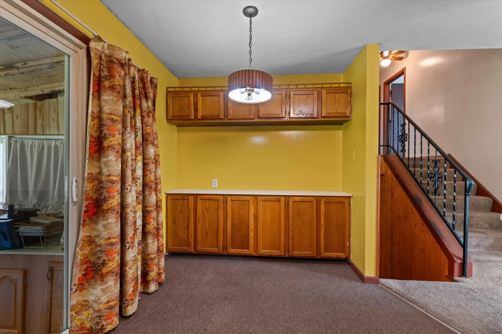 19070 State Line Road Edwardsburg, MI 49112