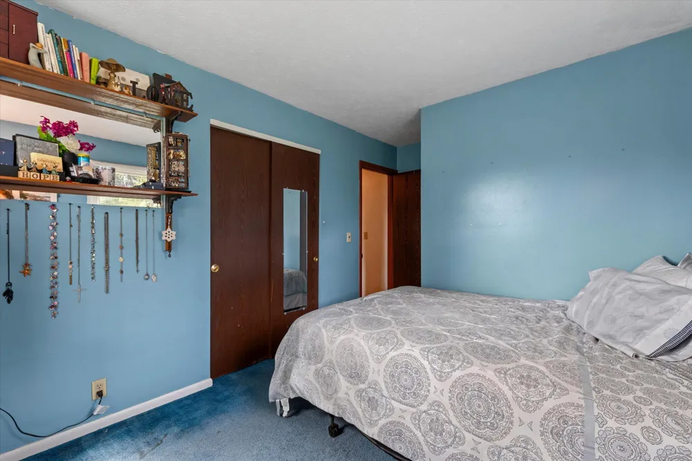 19070 State Line Road Edwardsburg, MI 49112