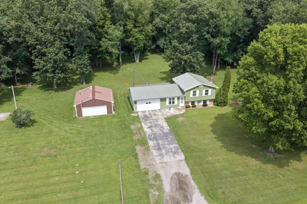 19070 State Line Road Edwardsburg, MI 49112