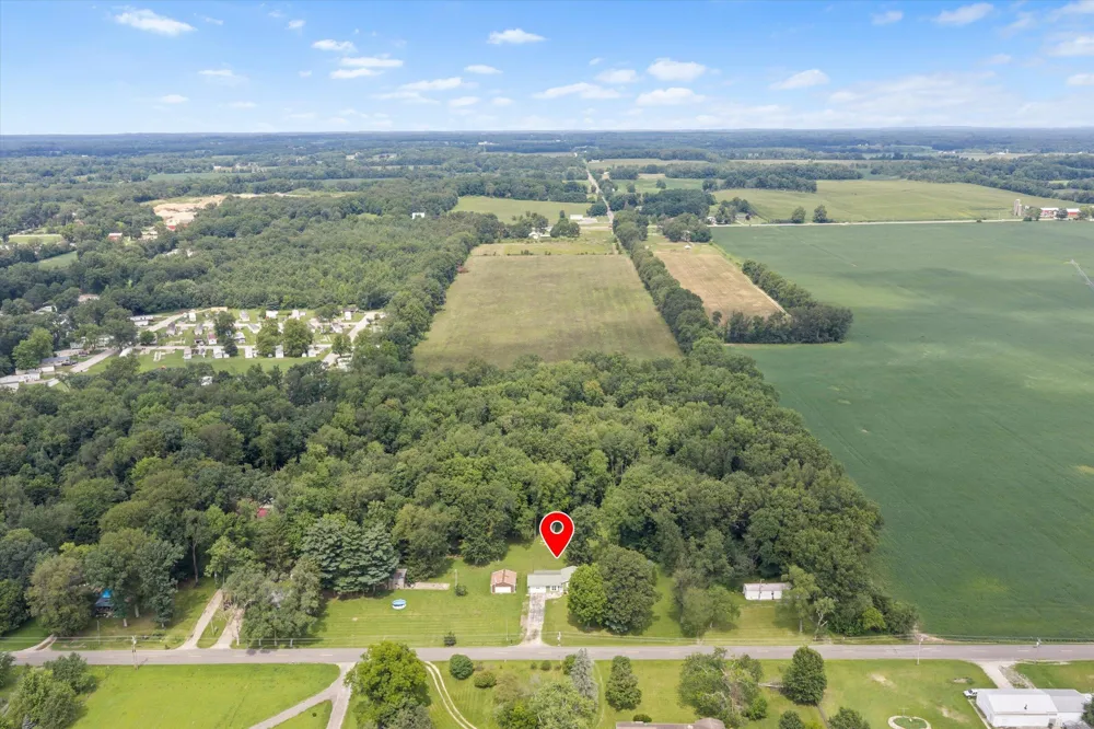 19070 State Line Road Edwardsburg, MI 49112
