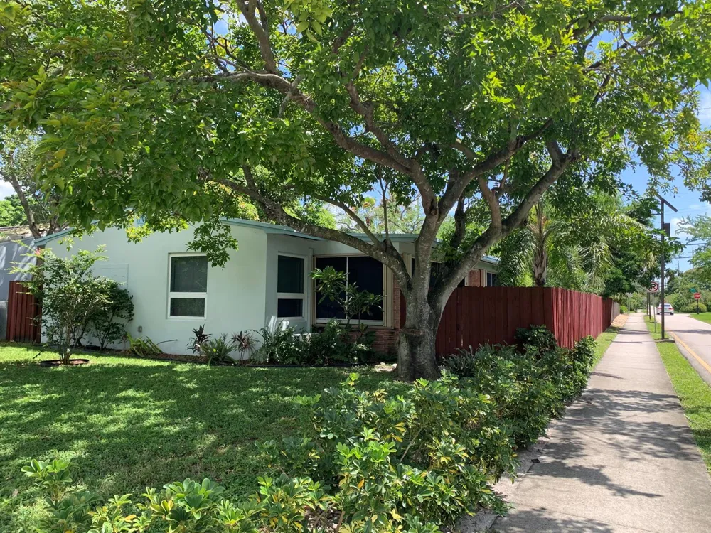1500 NW 5TH AVENUE #W Fort Lauderdale, FL 33311