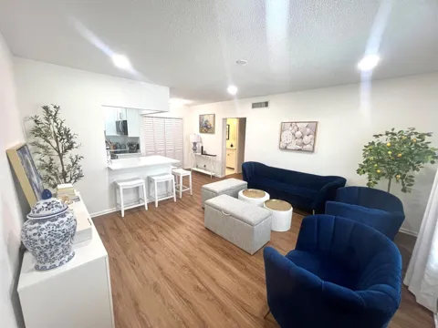 2261 NE 67th Street #1831