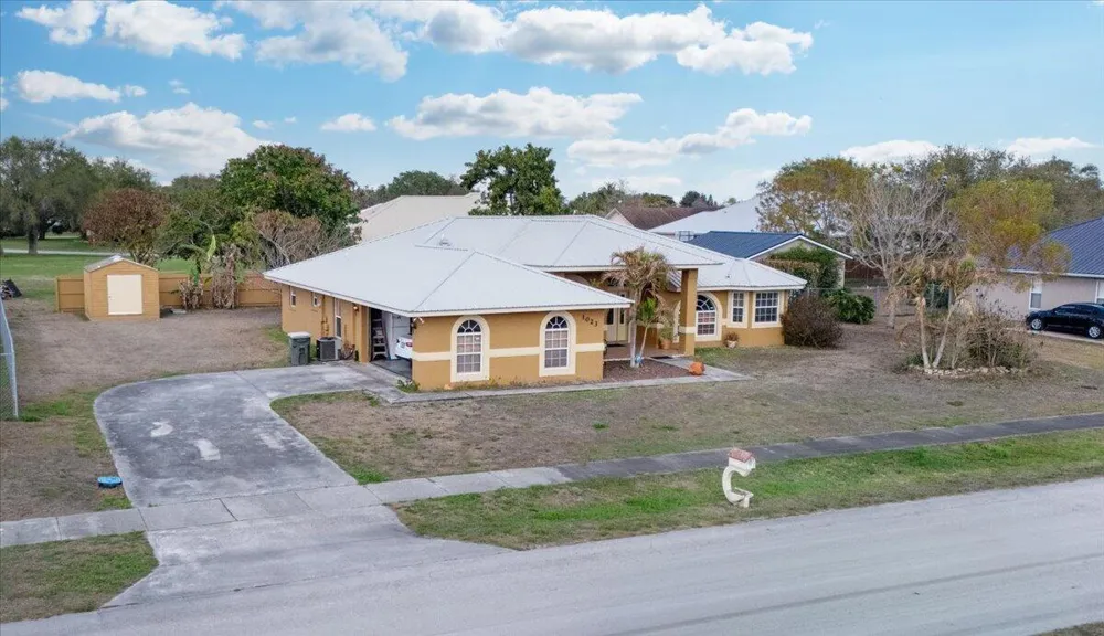 1023 Caribbean Avenue Clewiston, FL 33440