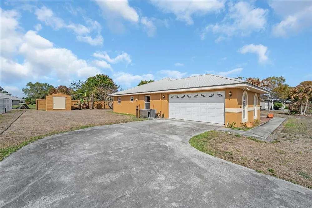 1023 Caribbean Avenue Clewiston, FL 33440