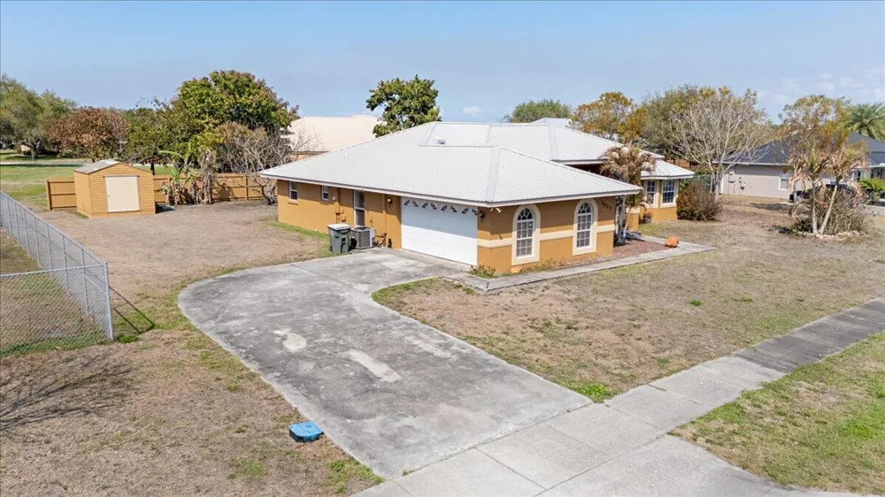 1023 Caribbean Avenue Clewiston, FL 33440