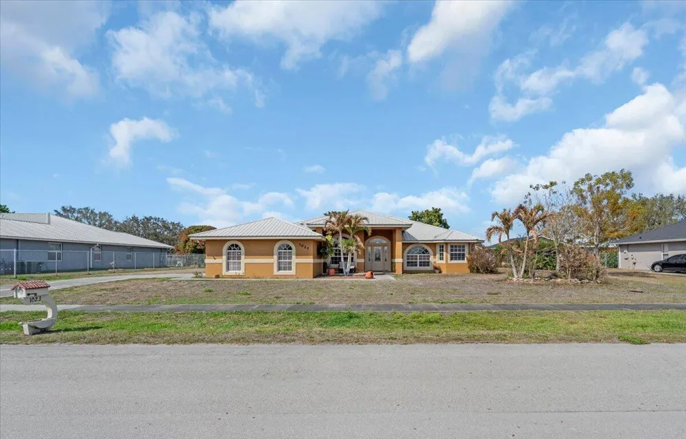 1023 Caribbean Avenue Clewiston, FL 33440