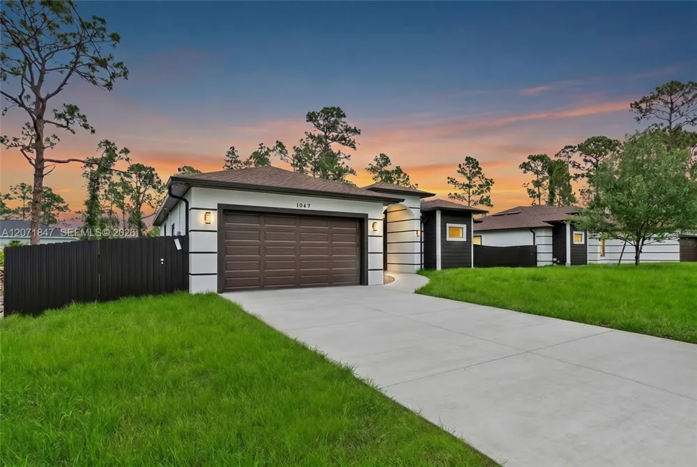 1047 Merry St Lehigh Acres, FL 33974