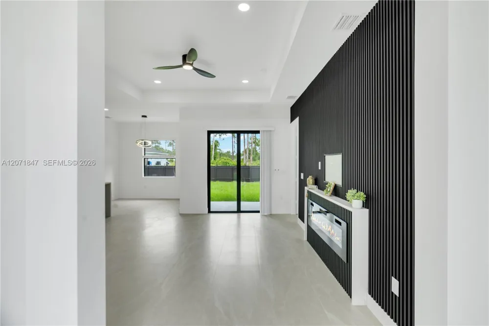 1047 Merry St Lehigh Acres, FL 33974