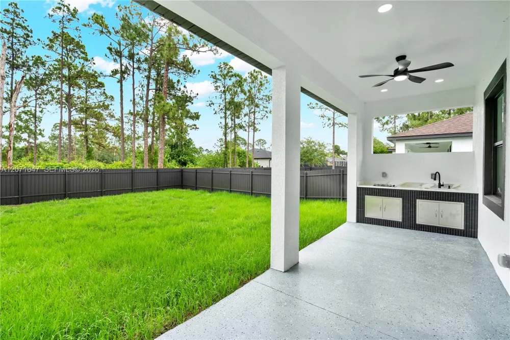 1047 Merry St Lehigh Acres, FL 33974