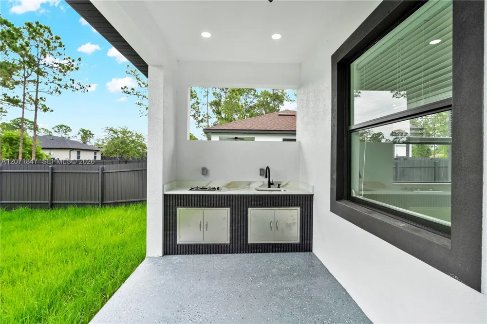 1047 Merry St Lehigh Acres, FL 33974