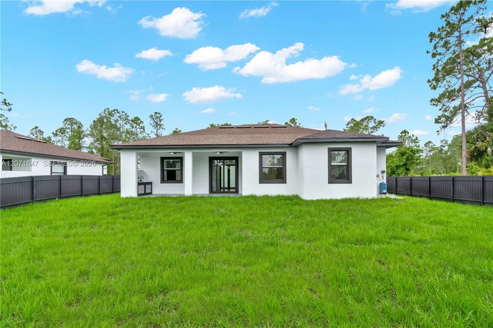 1047 Merry St Lehigh Acres, FL 33974