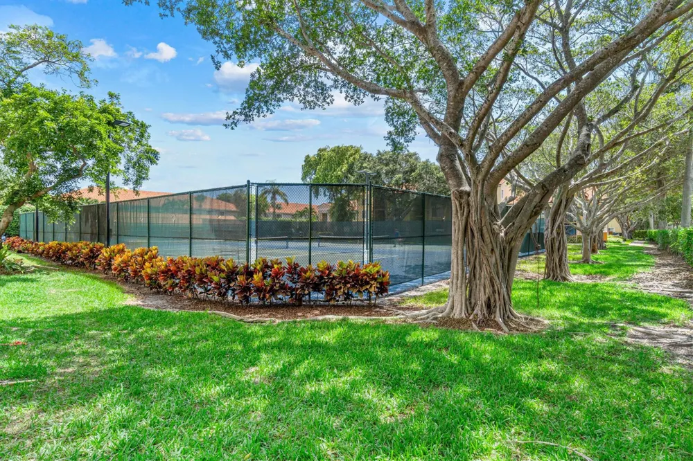 135 YACHT CLUB WAY #305 Hypoluxo, FL 33462