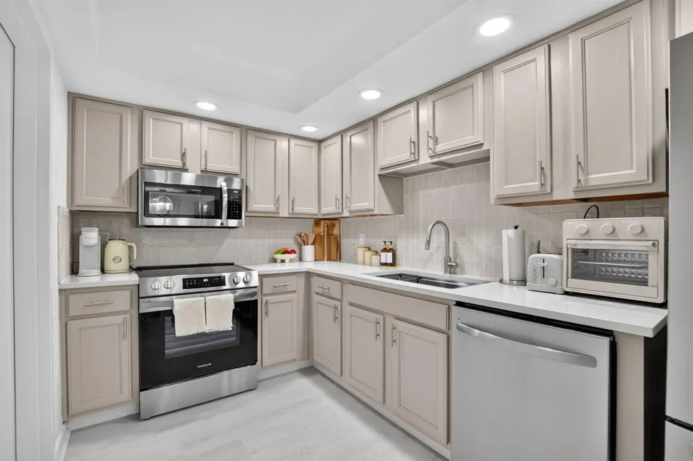 7835 Lakeside Boulevard #966 Boca Raton, FL 33434