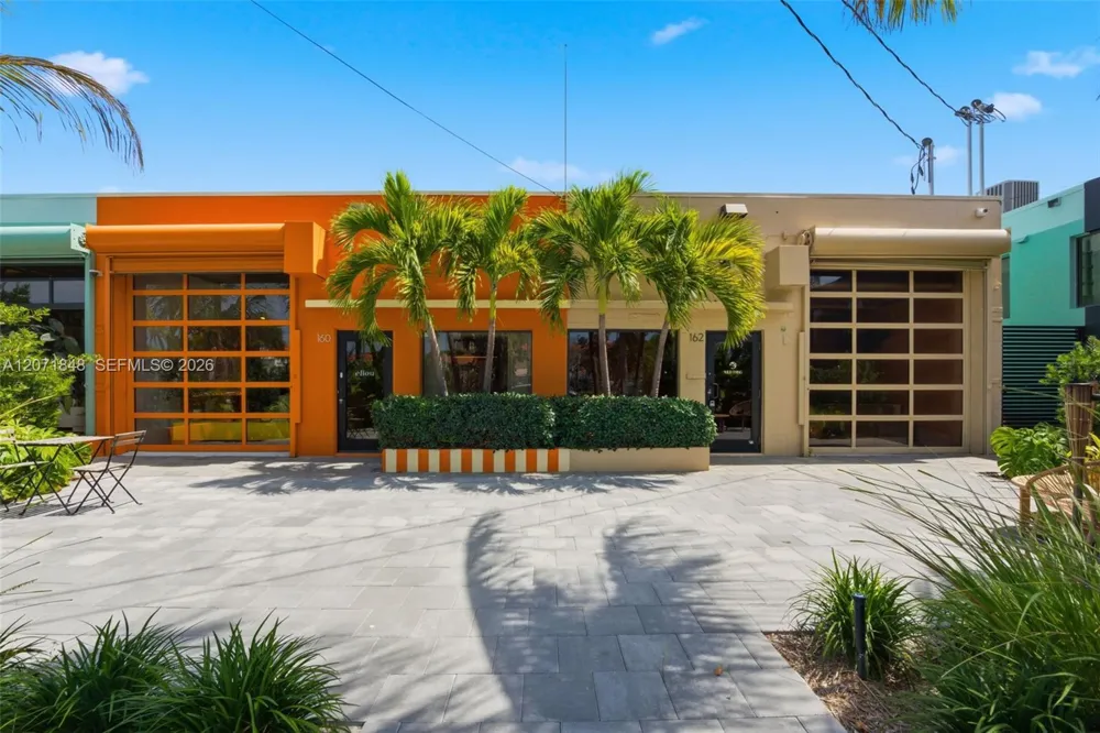 127 NW 74th St #2 Miami, FL 33150