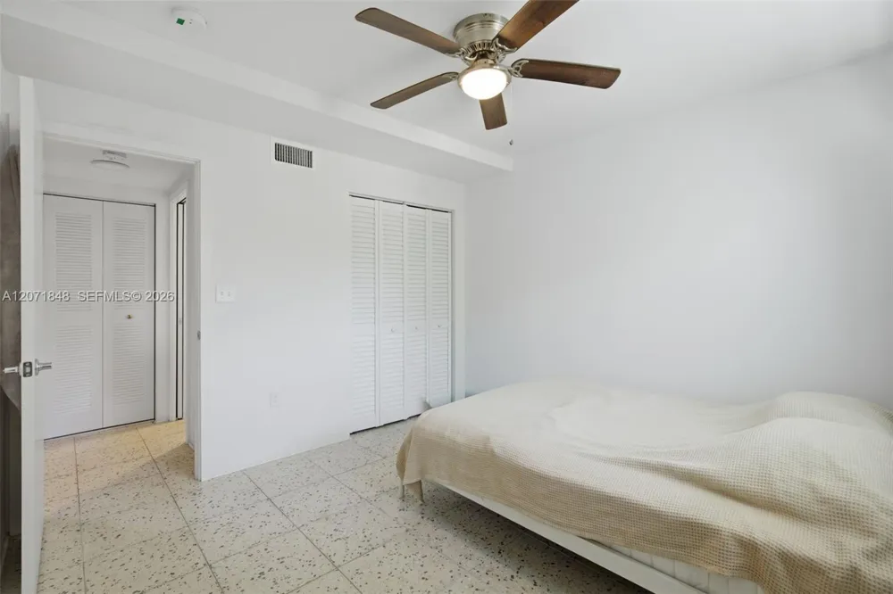 127 NW 74th St #2 Miami, FL 33150