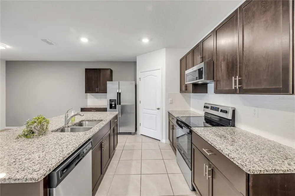 1802 MYRTLEBROOKE DRIVE Edgewater, FL 32141