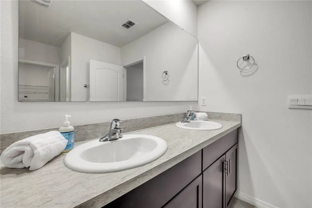 1802 MYRTLEBROOKE DRIVE Edgewater, FL 32141