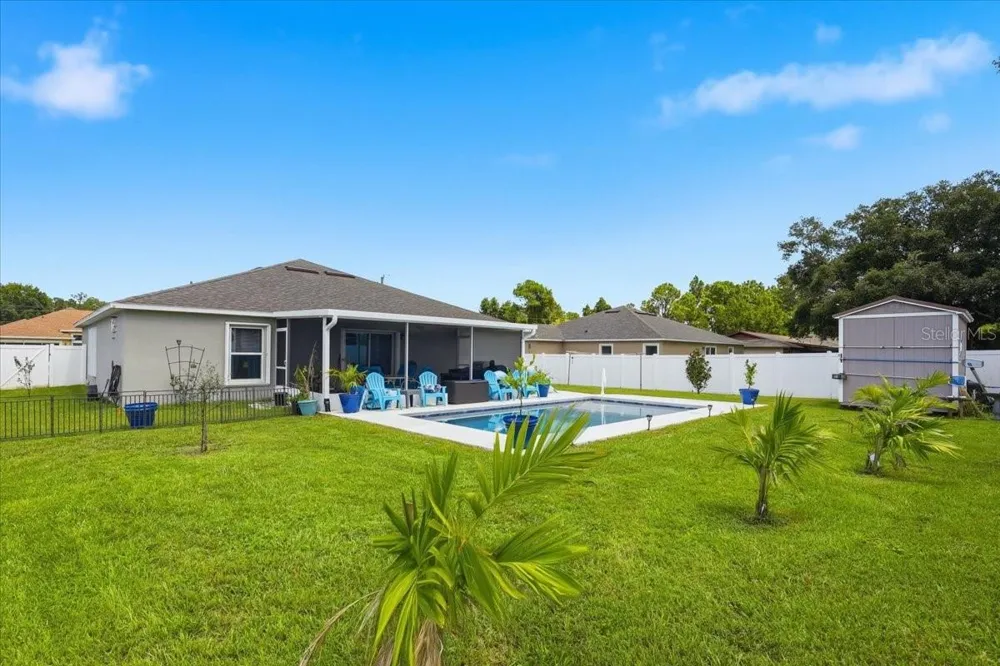 16 PICKWOOD PLACE Palm Coast, FL 32164