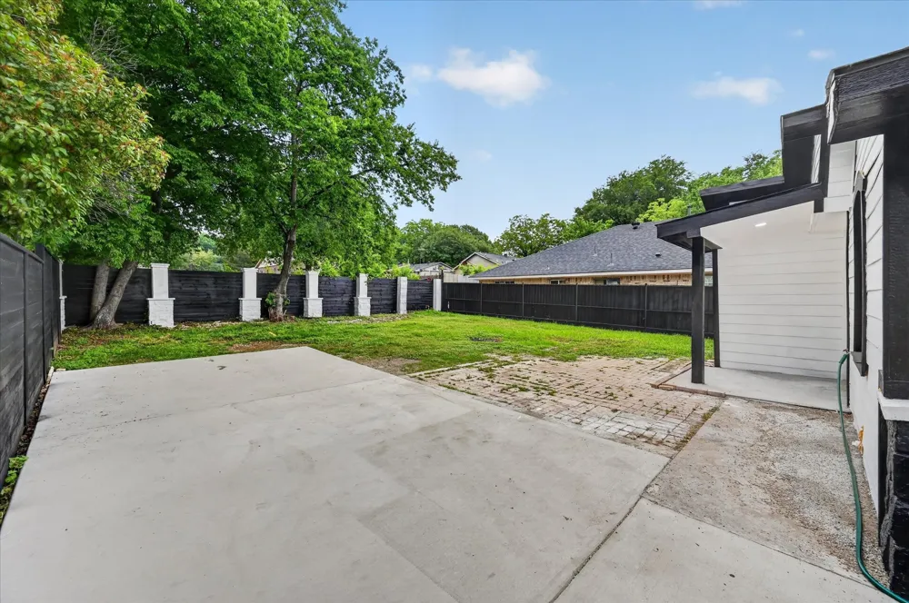 538 Pemberton Hill Road Dallas, TX 75217
