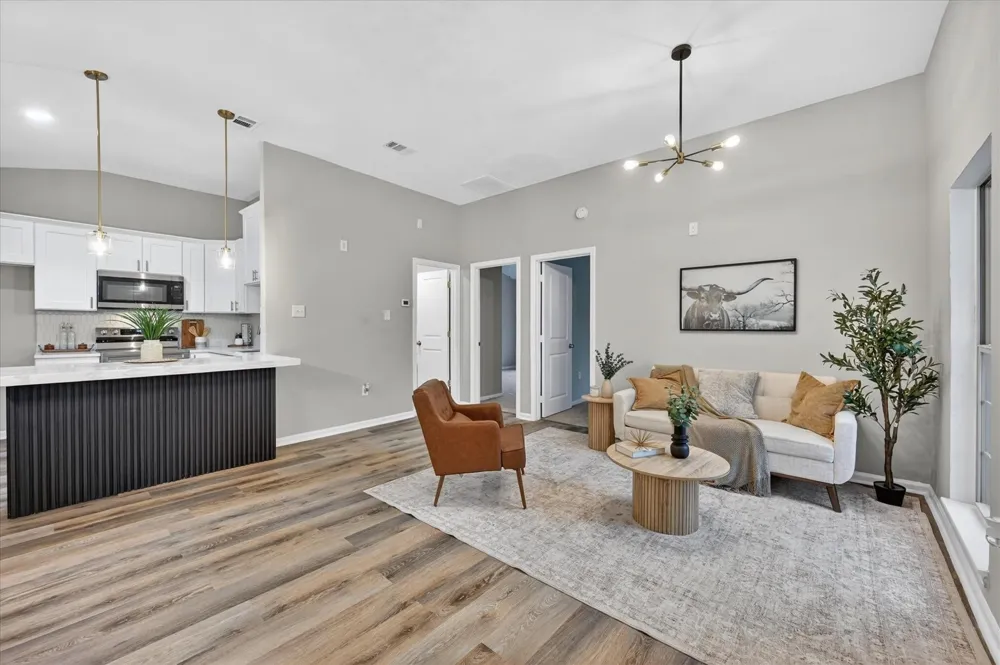 538 Pemberton Hill Road Dallas, TX 75217