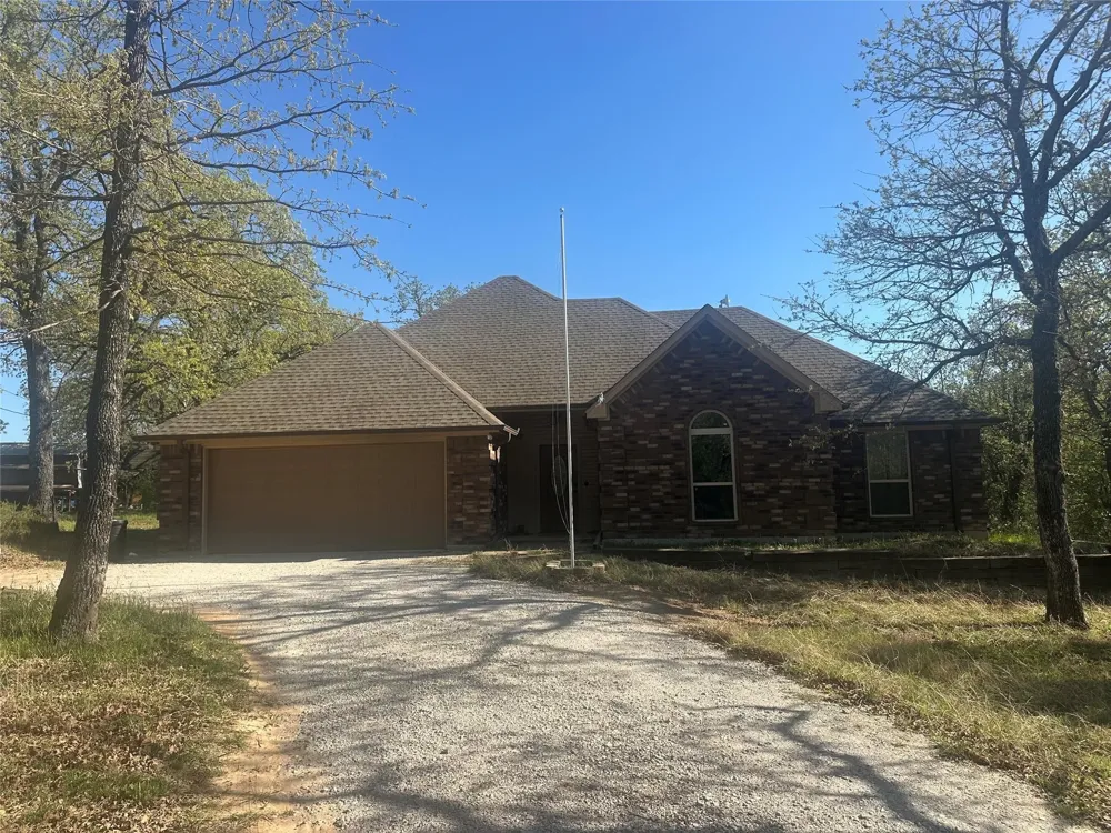 1550 Three Skillet Road Springtown, TX 76082
