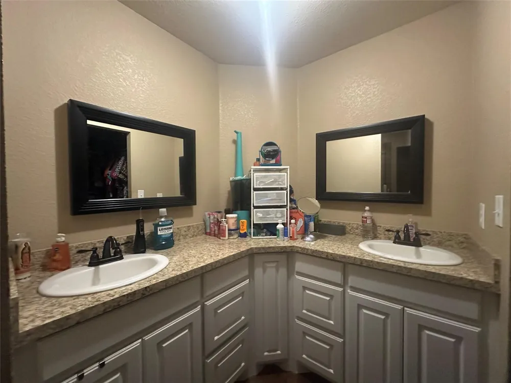 1550 Three Skillet Road Springtown, TX 76082