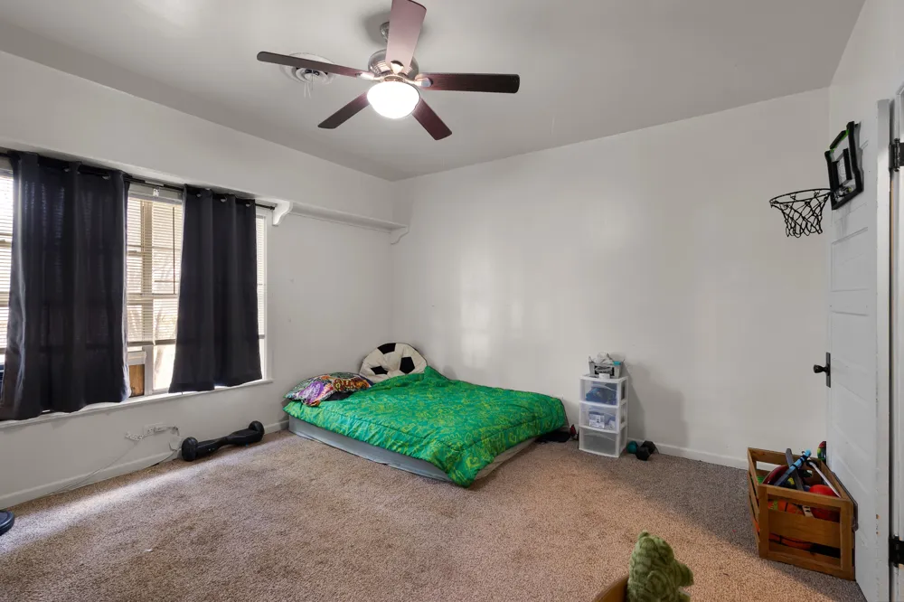 301 W Nelson Street Bowie, TX 76230