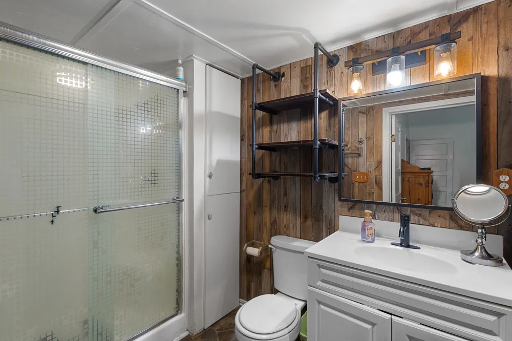 301 W Nelson Street Bowie, TX 76230