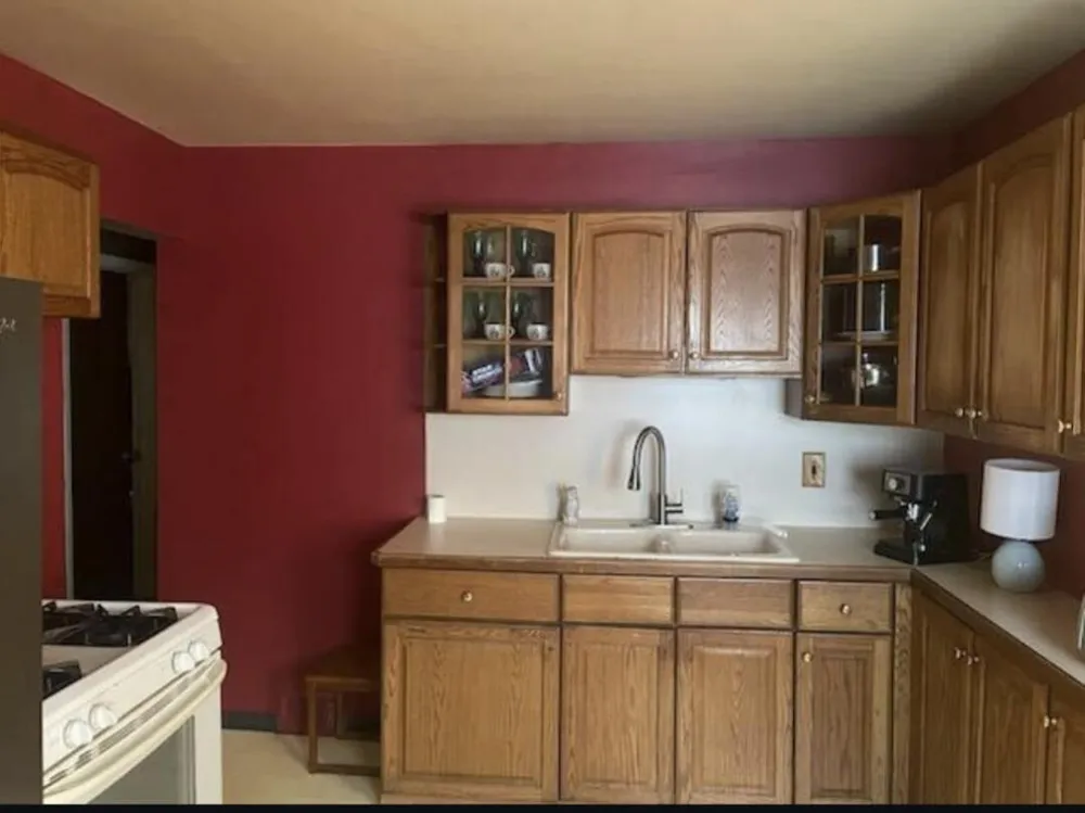 18672 Lennane Street Redford, MI 48240