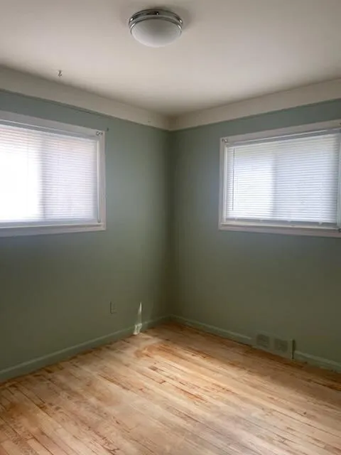 18672 Lennane Street Redford, MI 48240