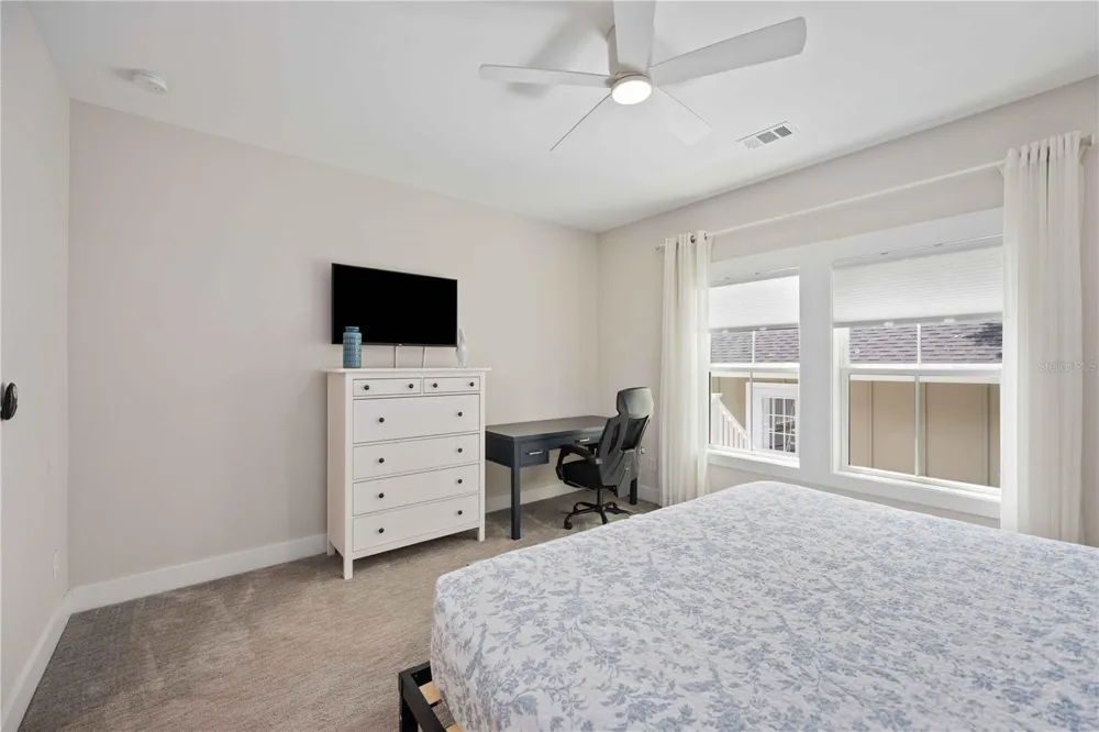 1623 8TH AVENUE W Bradenton, FL 34205